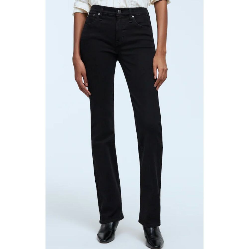 NWOT Madewell Mid Rise Kick-out Jeans 31P